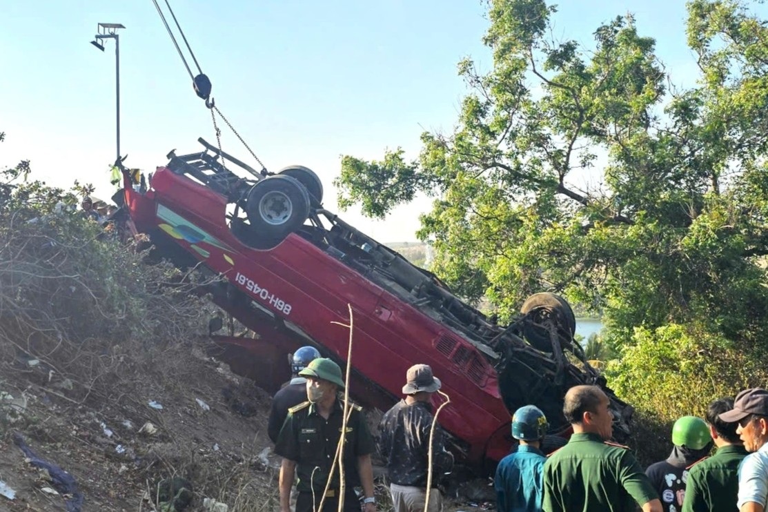 Tình trạng đăng kiểm của xe khách gặp nạn ở Lâm Đồng khiến 4 người chết
