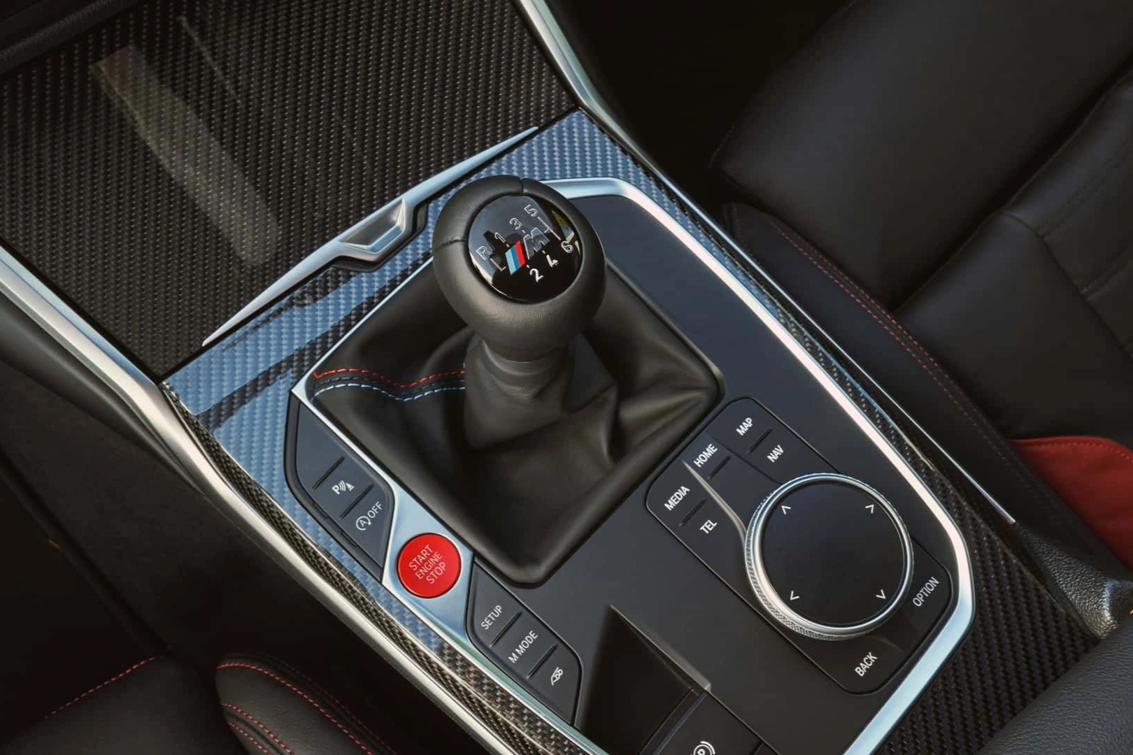 BMW vẫn trung thành với công nghệ số sàn