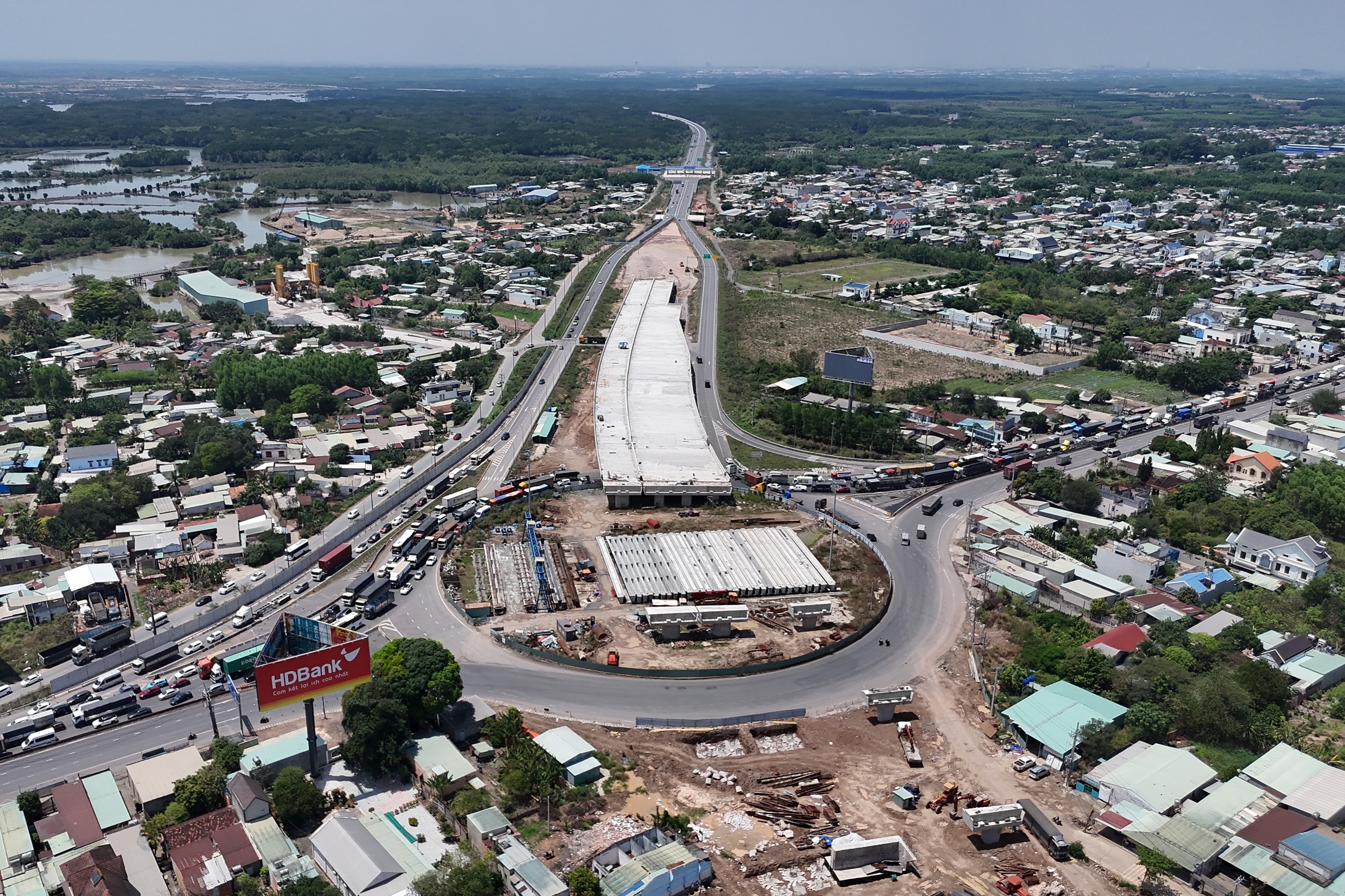 Nguy cơ chậm tiến độ cao tốc Bến Lức - Long Thành vì 5 nhà dân chưa di dời