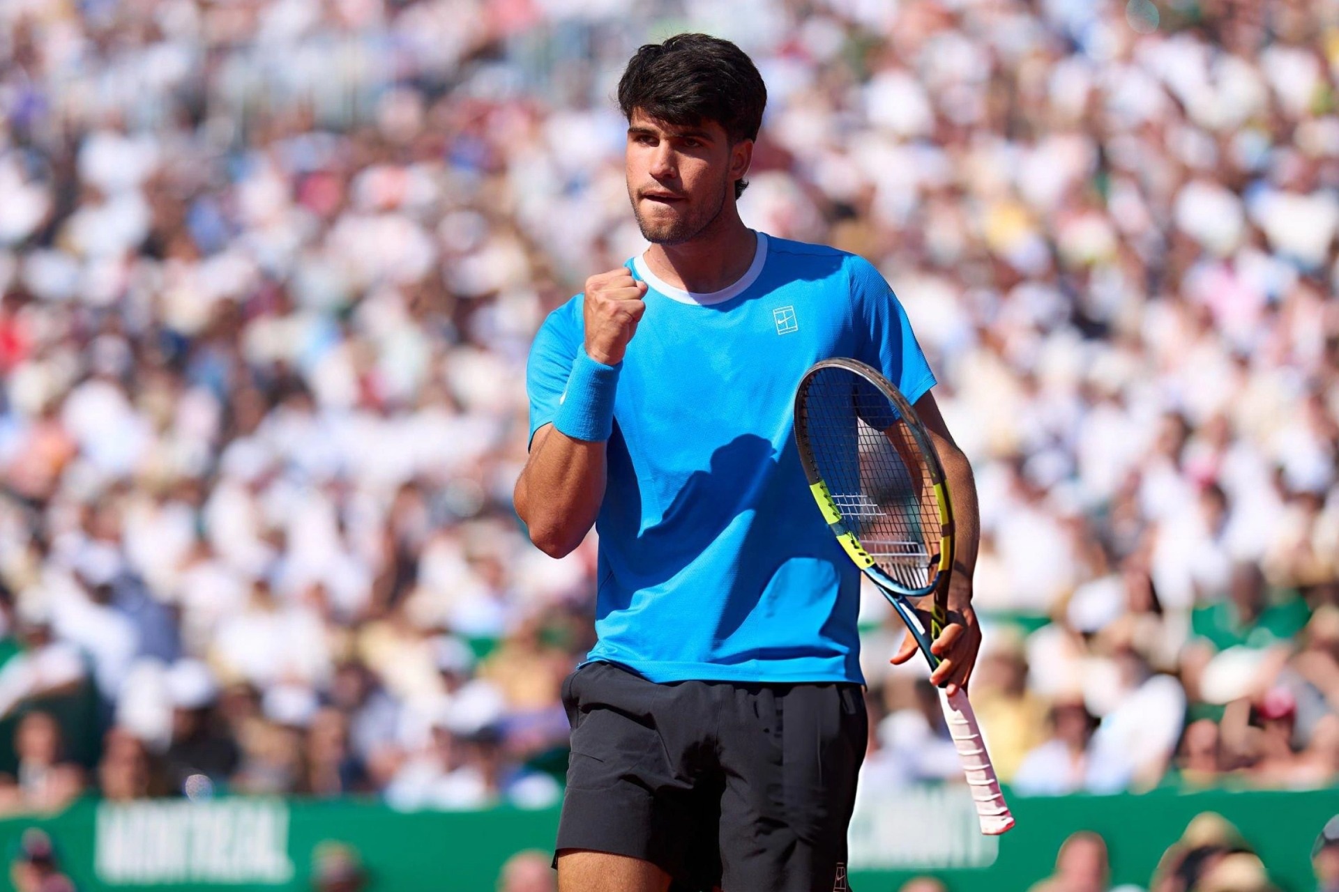Alcaraz thoát hiểm sau ba set, tiến vào tứ kết Monte Carlo Masters