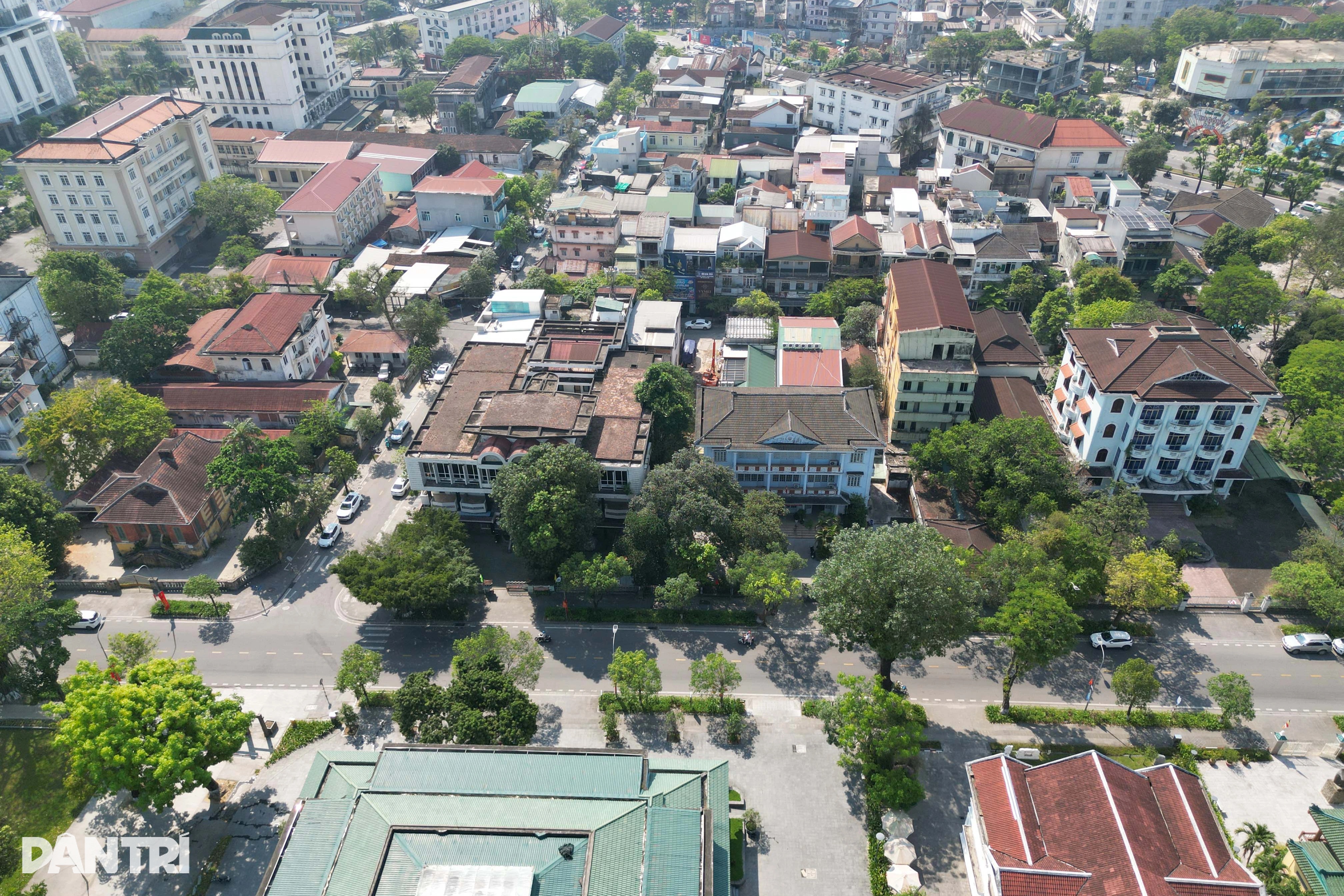 Xây dựng khách sạn cao cấp tại các khu trụ sở công bỏ trống nhiều năm