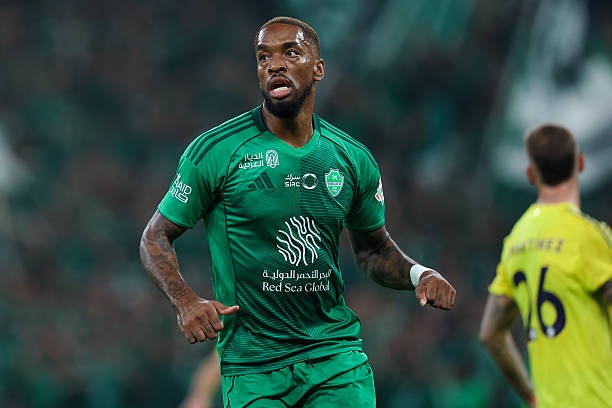 Ivan Toney ám chỉ giải Saudi Arabia mở đường để Ronaldo vô địch