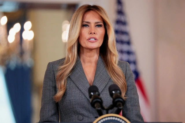 Đệ nhất phu nhân Mỹ Melania bác bỏ có quan hệ với tỷ phú ấu dâm Epstein