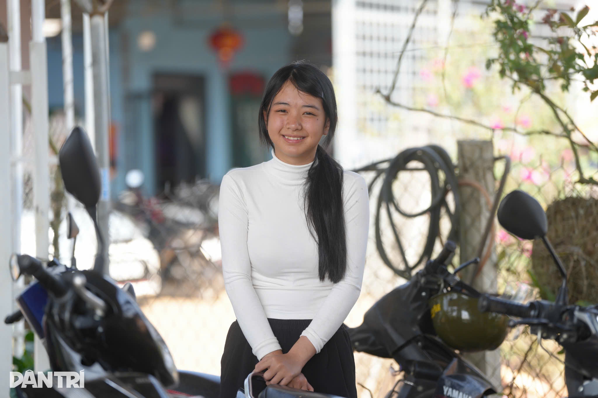 Dantri's readers fund new home for four sisters in Lam Dong - 5