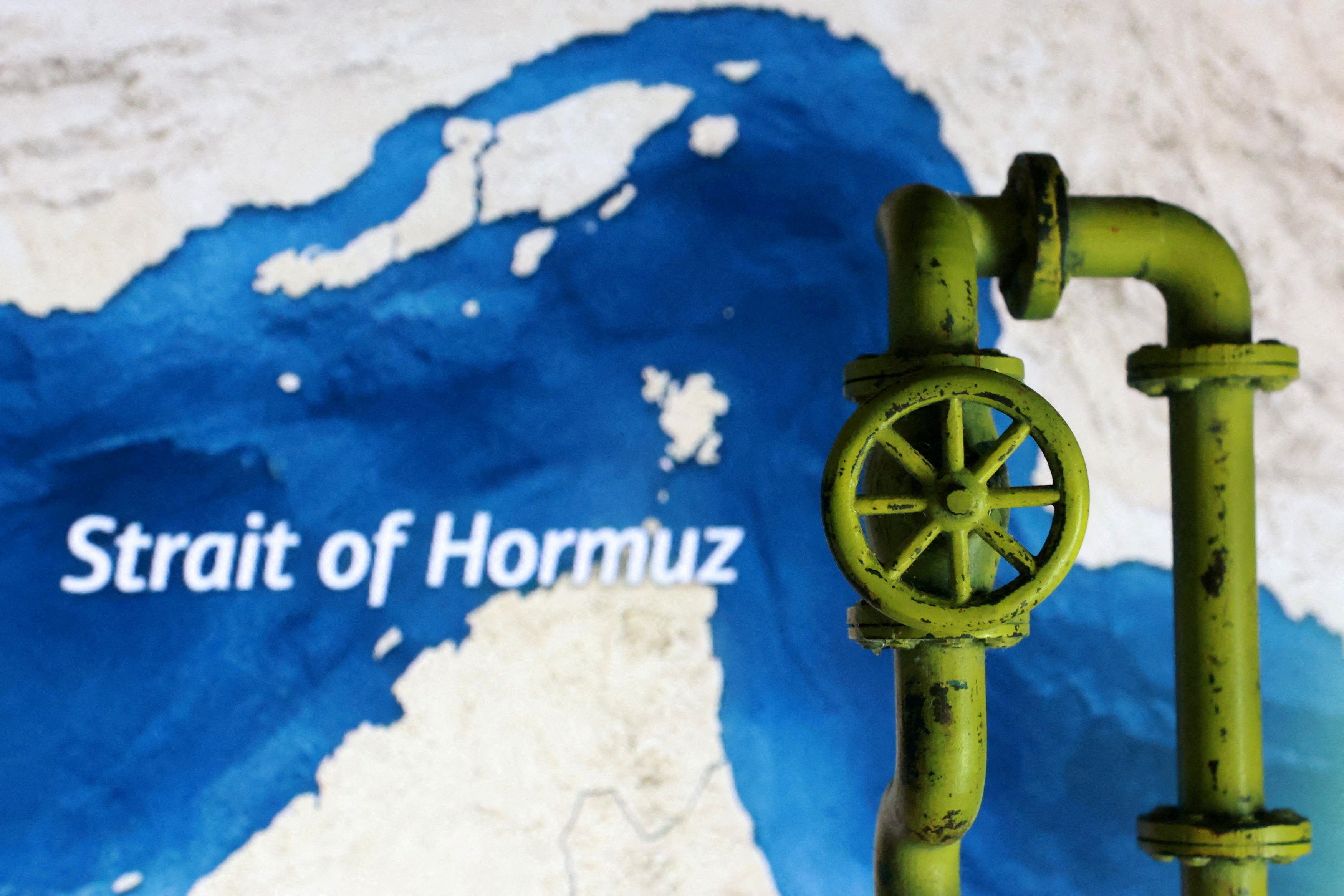 Quan chức Iran hé lộ thêm thông tin về thu phí qua eo biển Hormuz