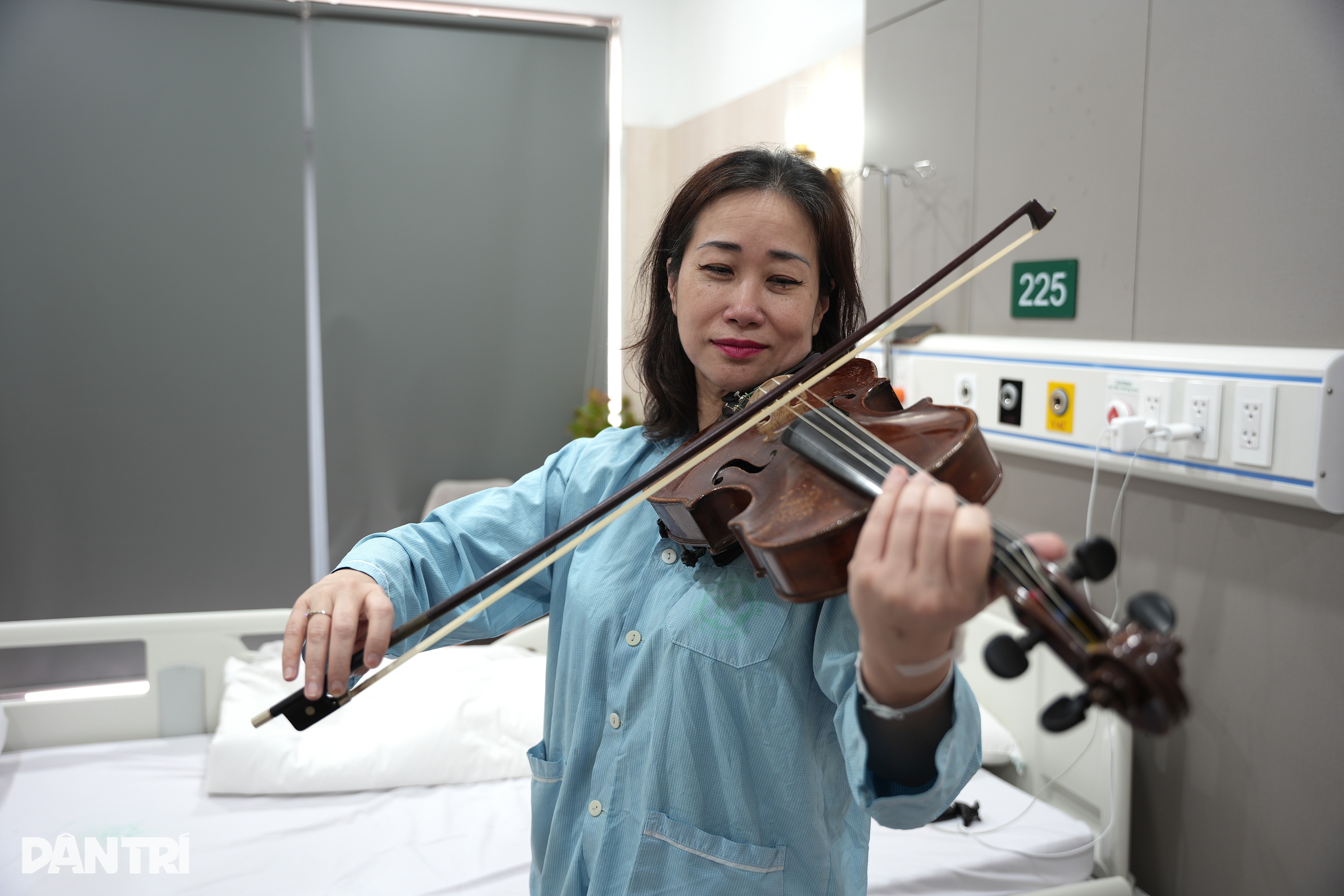 Thủ khoa Tchaikovsky hồi hương, dùng âm nhạc làm liều thuốc chữa lành