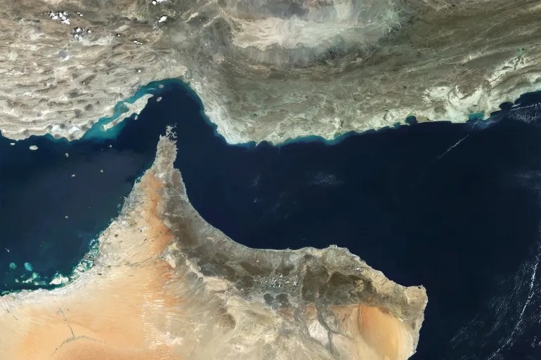 Iran công bố bản đồ kiểm soát eo biển Hormuz