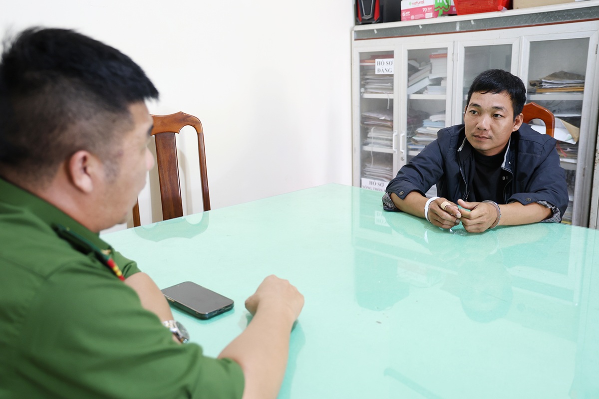 Tạm giữ hình sự 3 người đàn ông nhậu say rồi đánh chết người