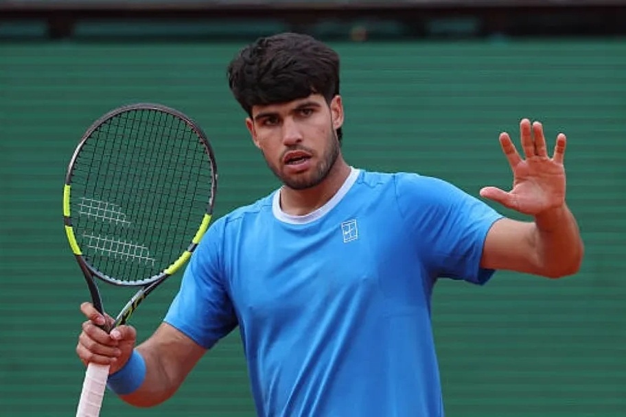 Dính chấn thương, Alcaraz vẫn chiến thắng ở Barcelona Open 2026