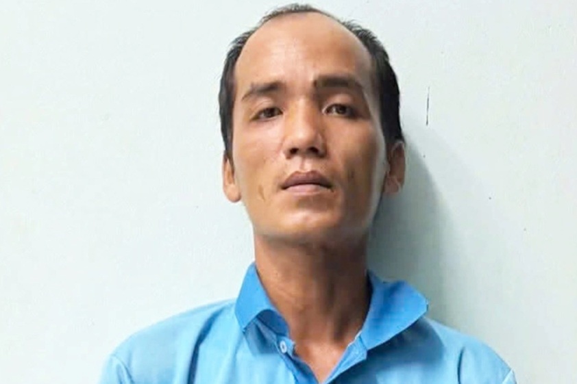 Xin đi nhờ xe rồi dùng vũ lực cưỡng hiếp bé gái 12 tuổi