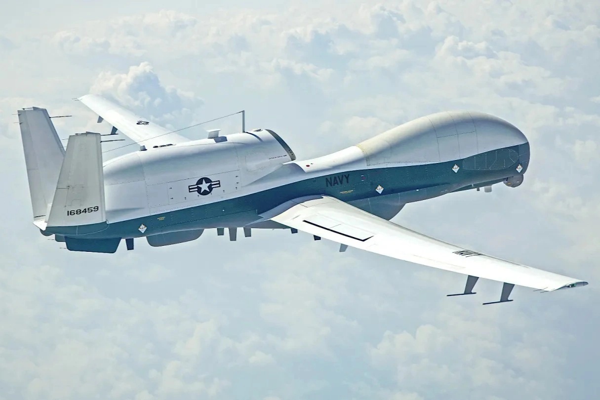 Mỹ xác nhận mất UAV 200 triệu USD gần Hormuz