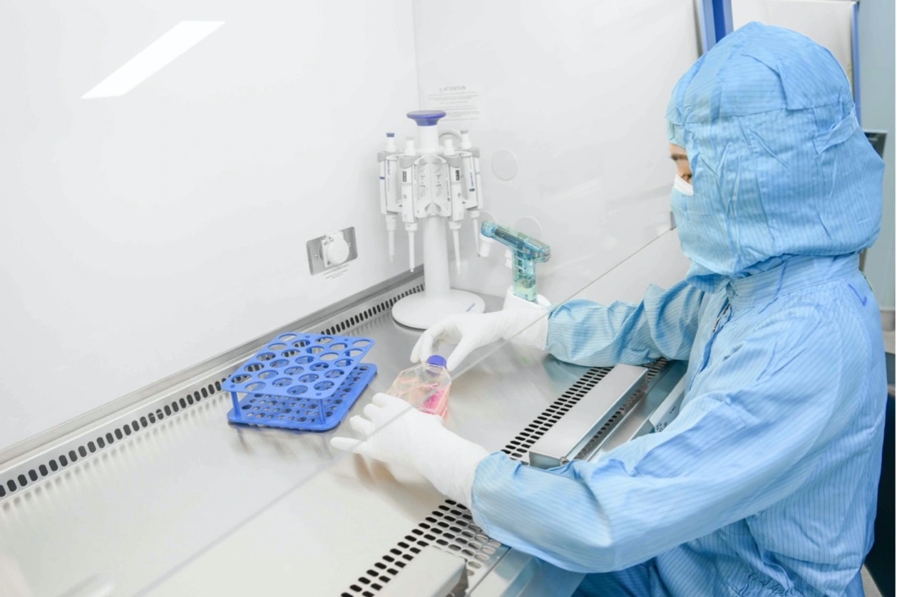 44 lần hóa trị thất bại, bệnh nhân ung thư máu “lật ngược số phận” nhờ kỹ thuật đặc biệt tại Vinmec