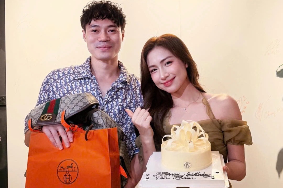 Hòa Minzy - Văn Toàn 10 năm: Từng bị đồn hẹn hò và số nợ 300 triệu đồng