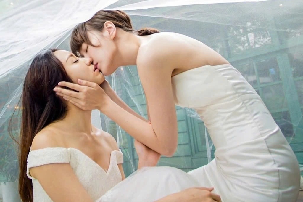 Ngoại tình với bạn thân cùng giới, tôi bật khóc vì thái độ của chồng