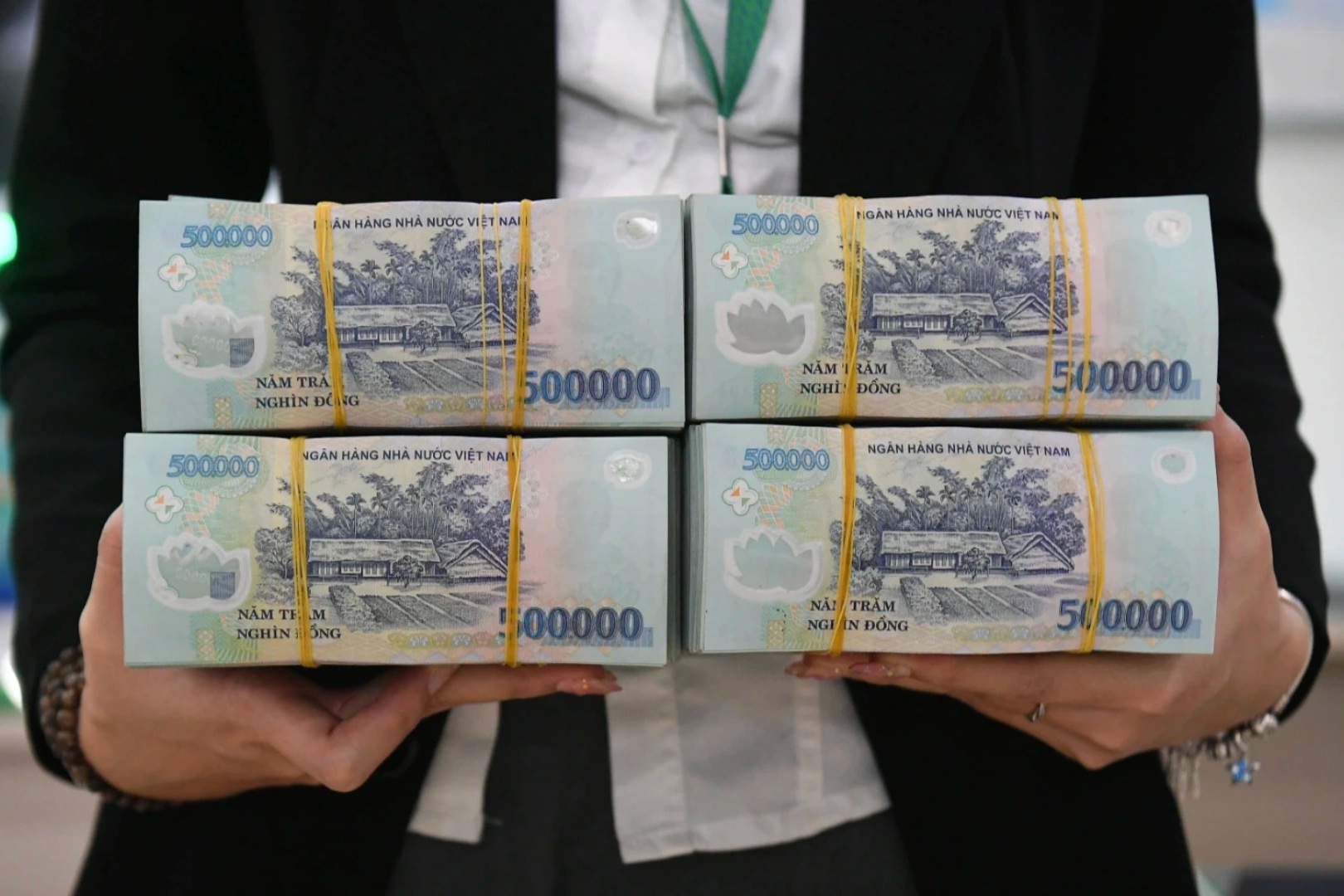 Nợ xấu vượt 10 tỷ USD, ngân hàng tăng bộ đệm dự phòng rủi ro