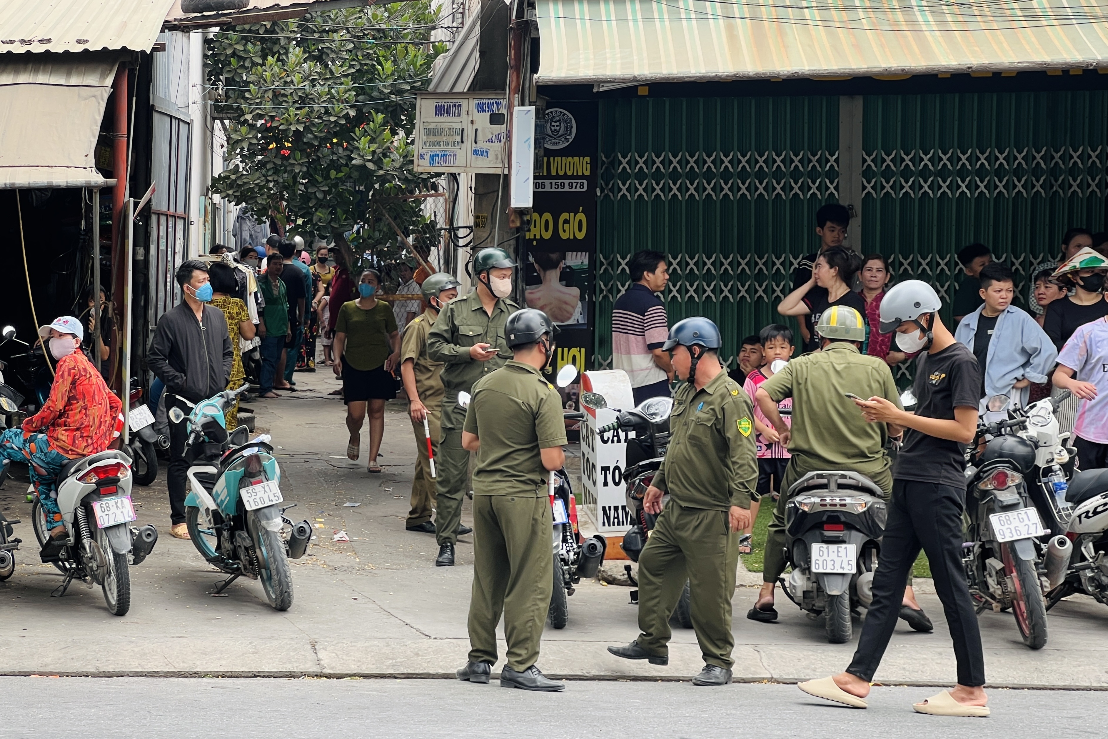 Tài xế xe ôm tử vong bất thường trong phòng trọ ở TPHCM