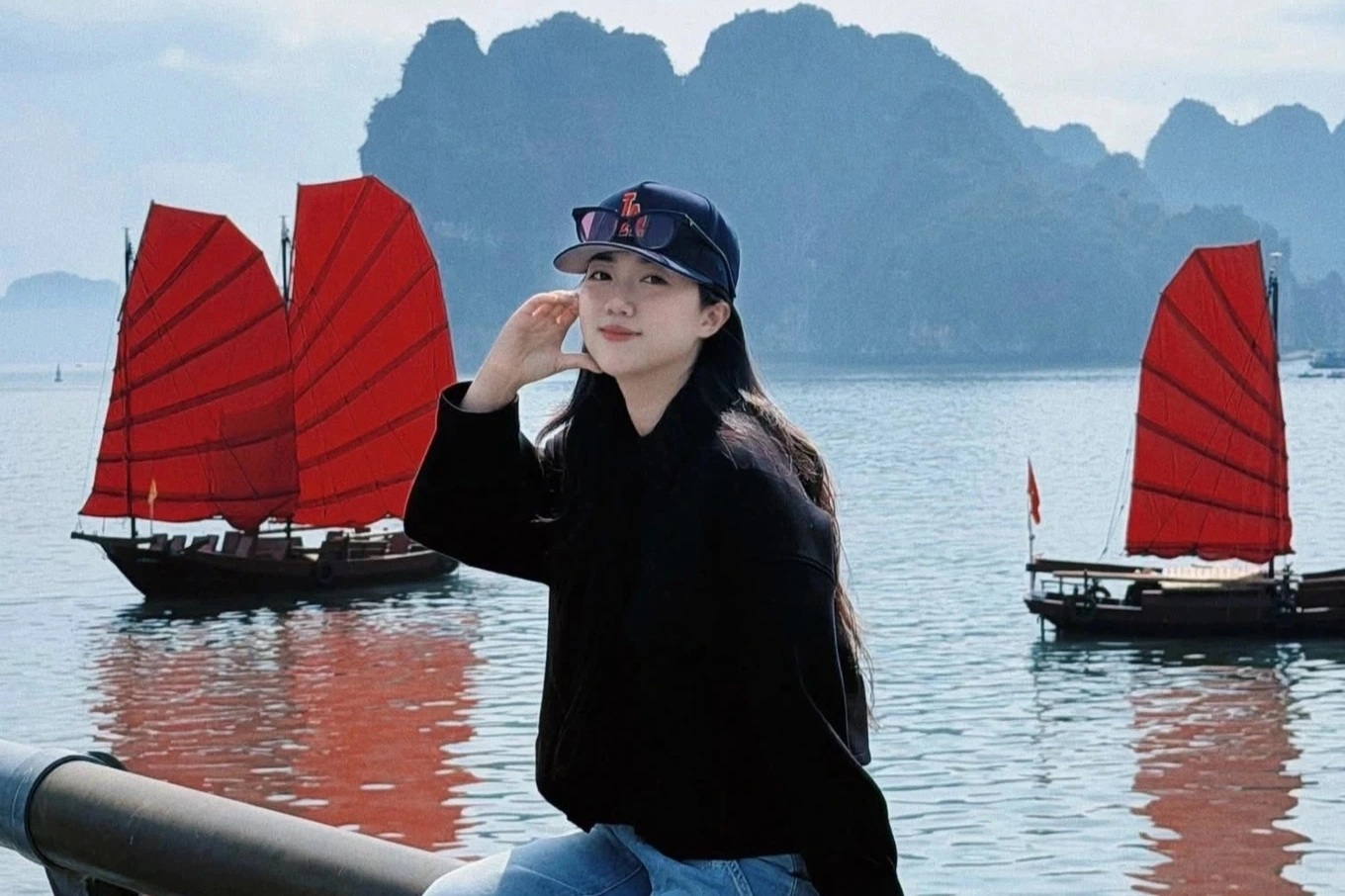 Mở tour thuyền buồm ba vách ven vịnh Hạ Long từ 25/4