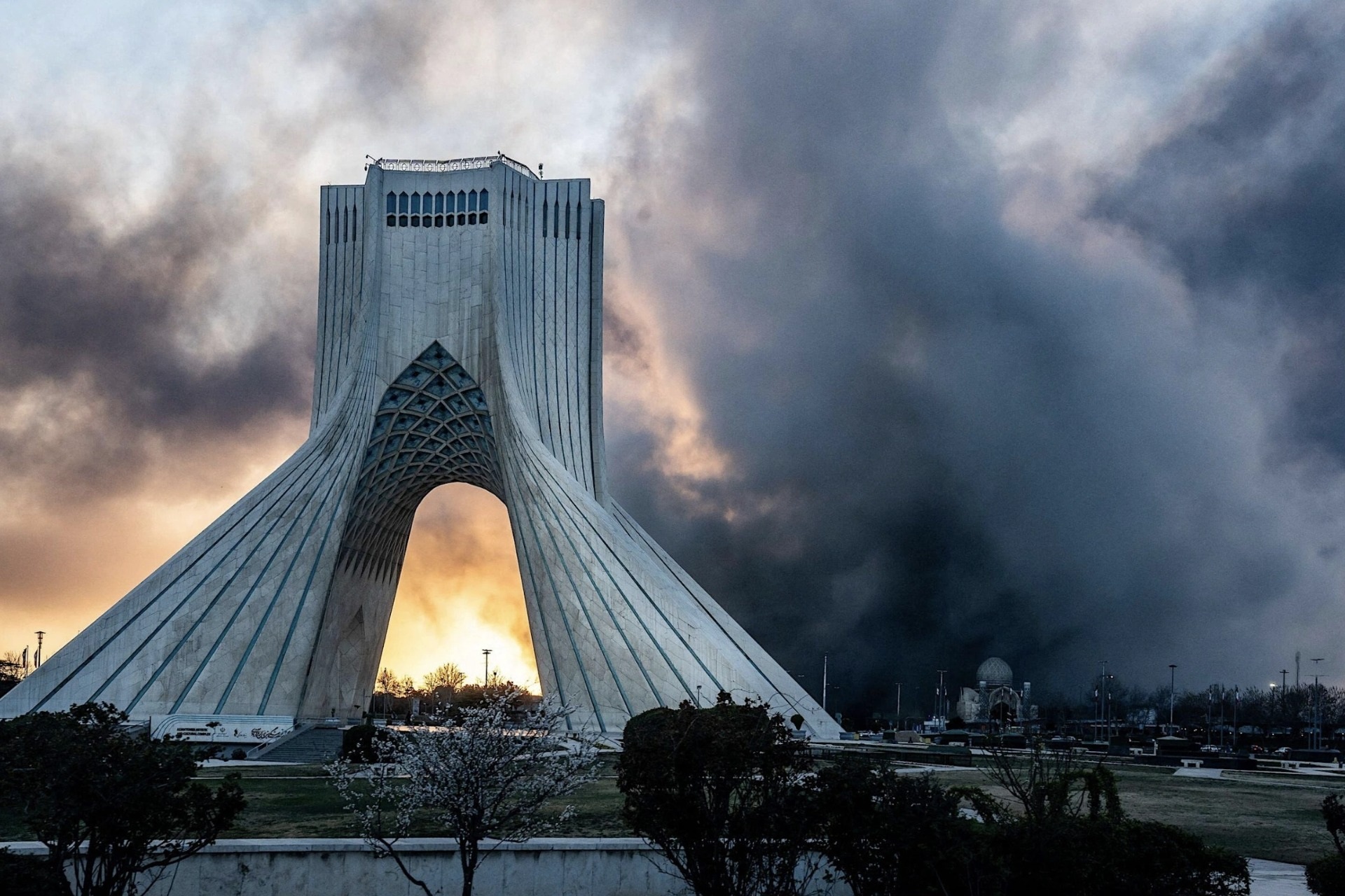 Toàn cảnh xung đột Trung Đông: Mỹ chuẩn bị tấn công Iran ở Hormuz?