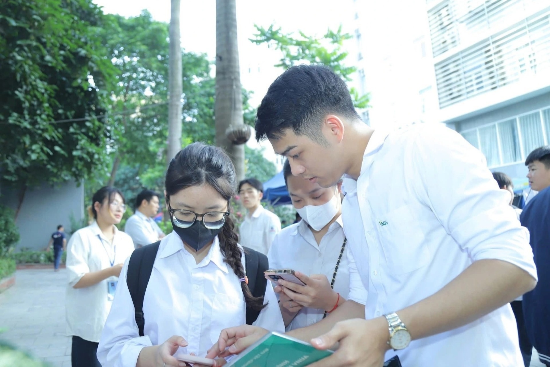 Trường đại học nói gì khi bị tố 