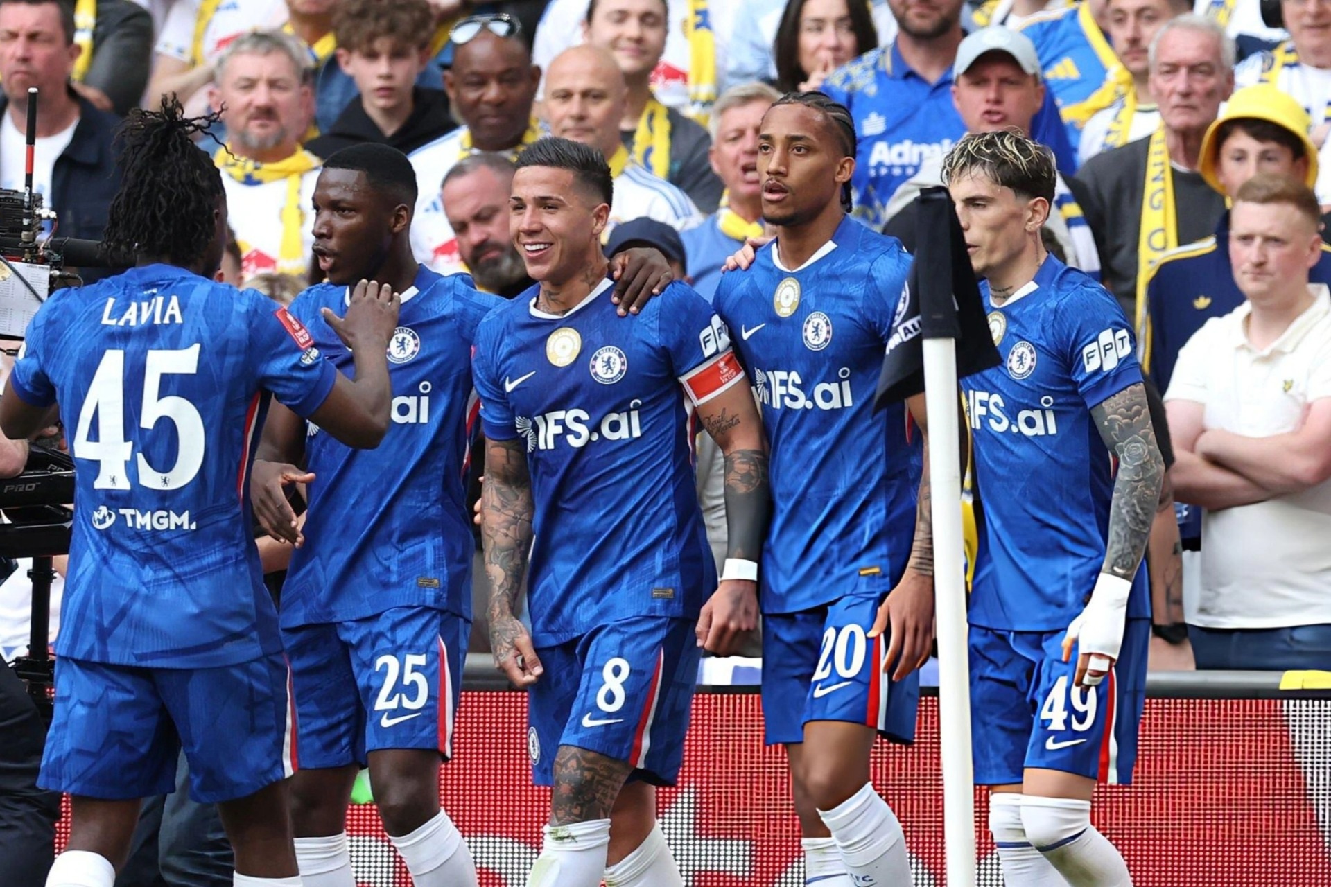 Chelsea chạm trán Man City ở chung kết FA Cup