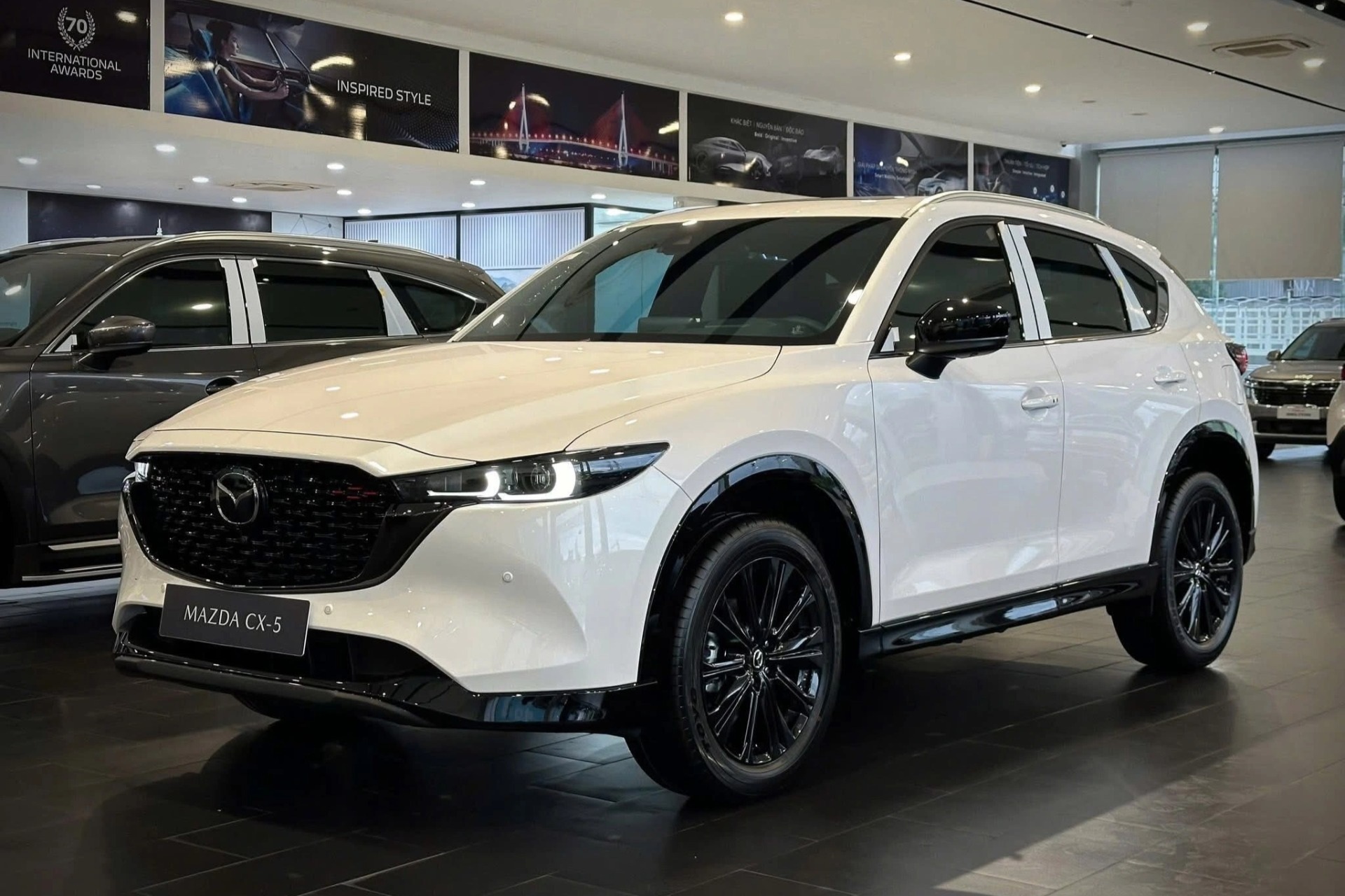 Giá Mazda CX-5 tiếp tục 