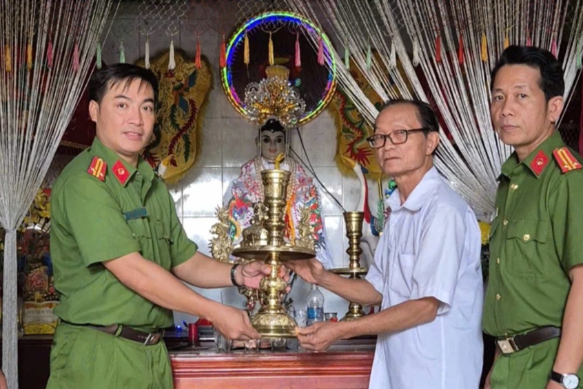 Đột nhập miếu Bà Chúa Xứ ở TPHCM, trộm nhiều đồ đồng và dây chuyền vàng