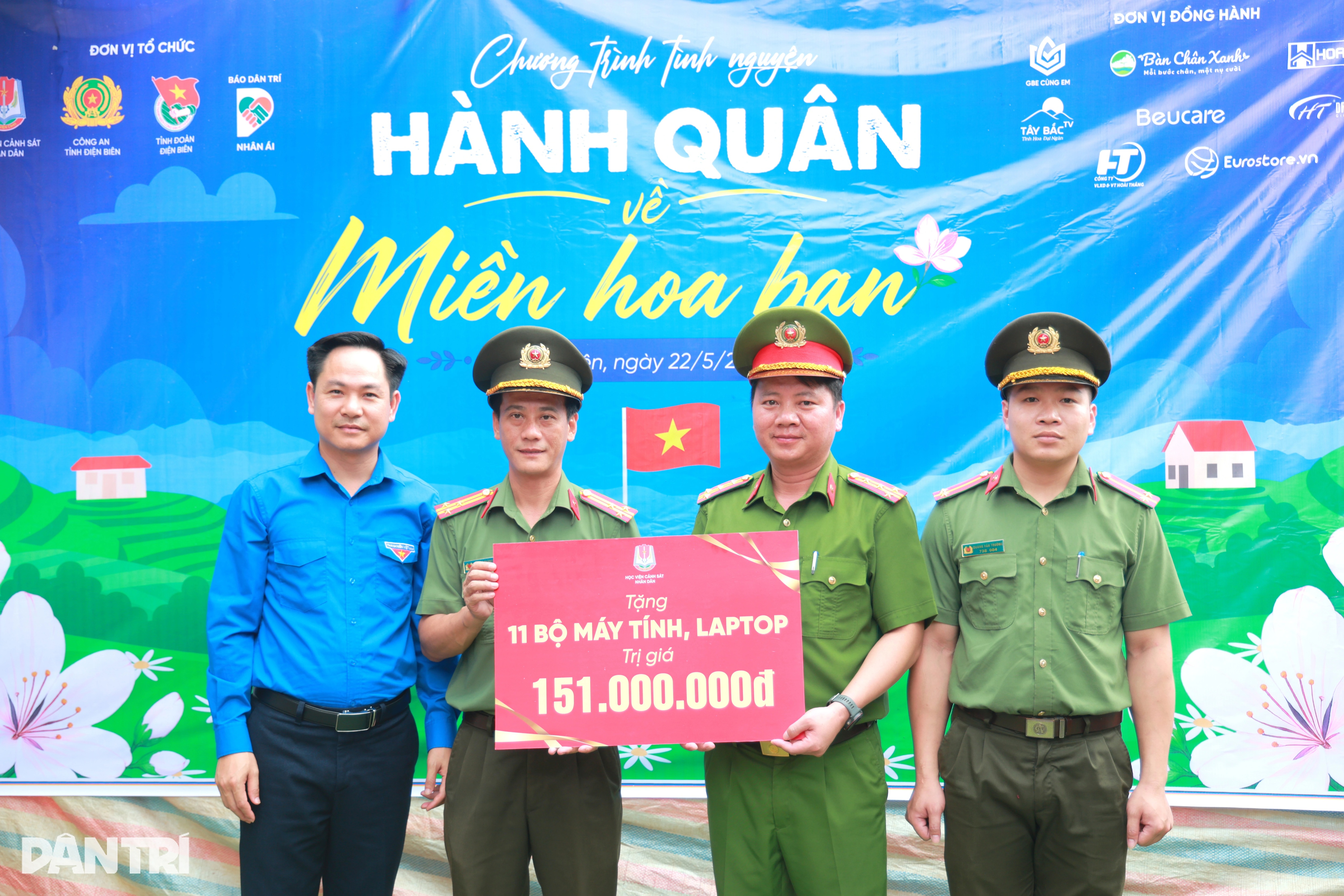 Donors support to build houses and schools in Dien Bien - 7