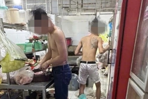 Kiểm tra 13 quán ăn ở TPHCM, 11 nơi vi phạm an toàn thực phẩm