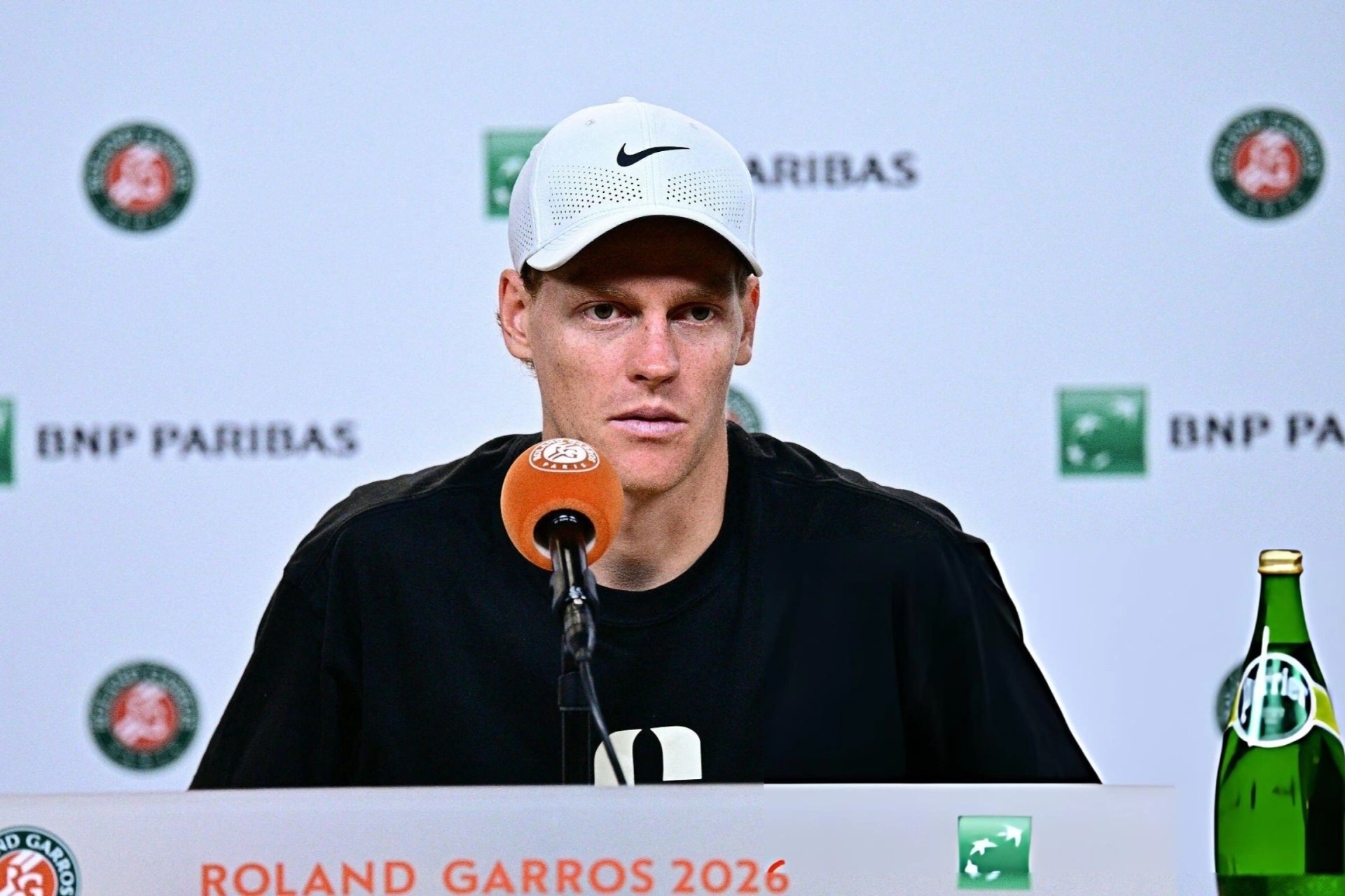 Sinner lên tiếng sau cú sốc bị loại sớm ở Roland Garros
