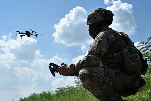 UAV Ukraine tấn công hàng loạt mục tiêu ở Nga