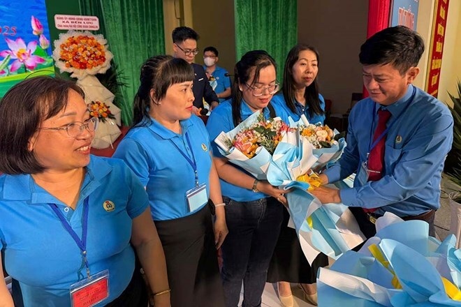 Học Bác từ tinh thần trách nhiệm và sự sẻ chia
