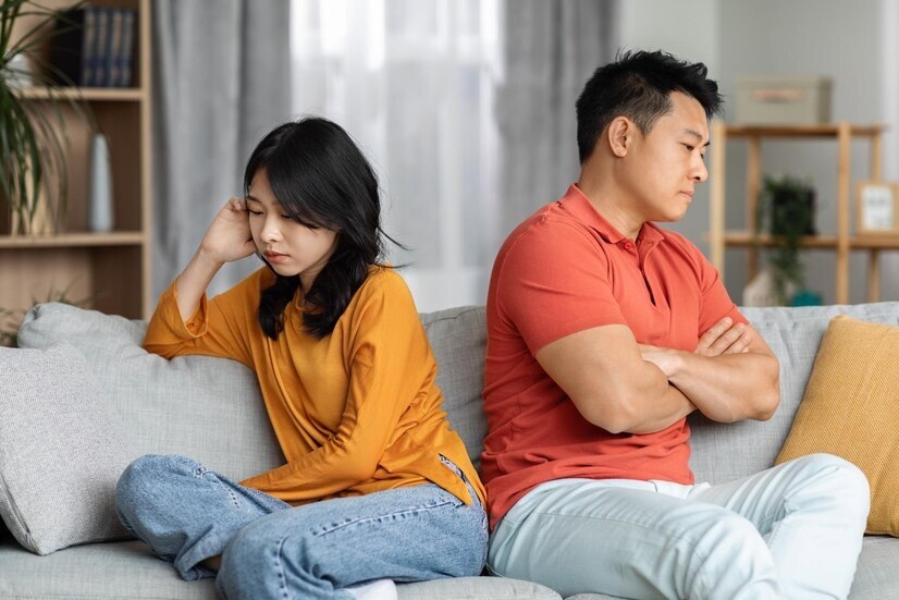 Chồng lương 50 triệu đồng/tháng, tôi vẫn phải giấu con vì sĩ diện