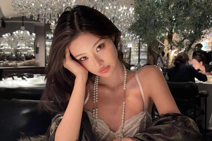 Bạn trai ngoài 50 tuổi hay ghen, không thích tôi mặc đồ gợi cảm