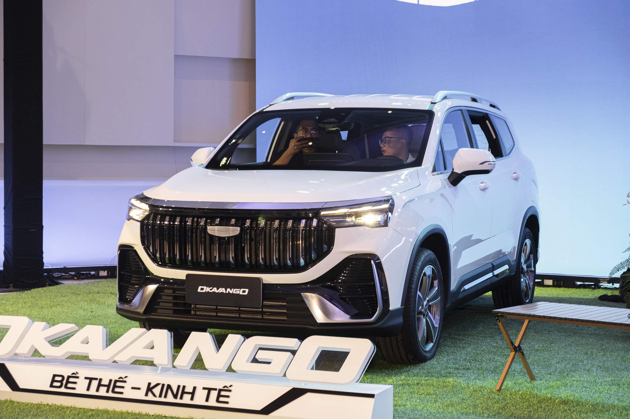 Geely lần đầu bán SUV 7 chỗ tại Việt Nam, giá từ 739 triệu, đấu Destinator