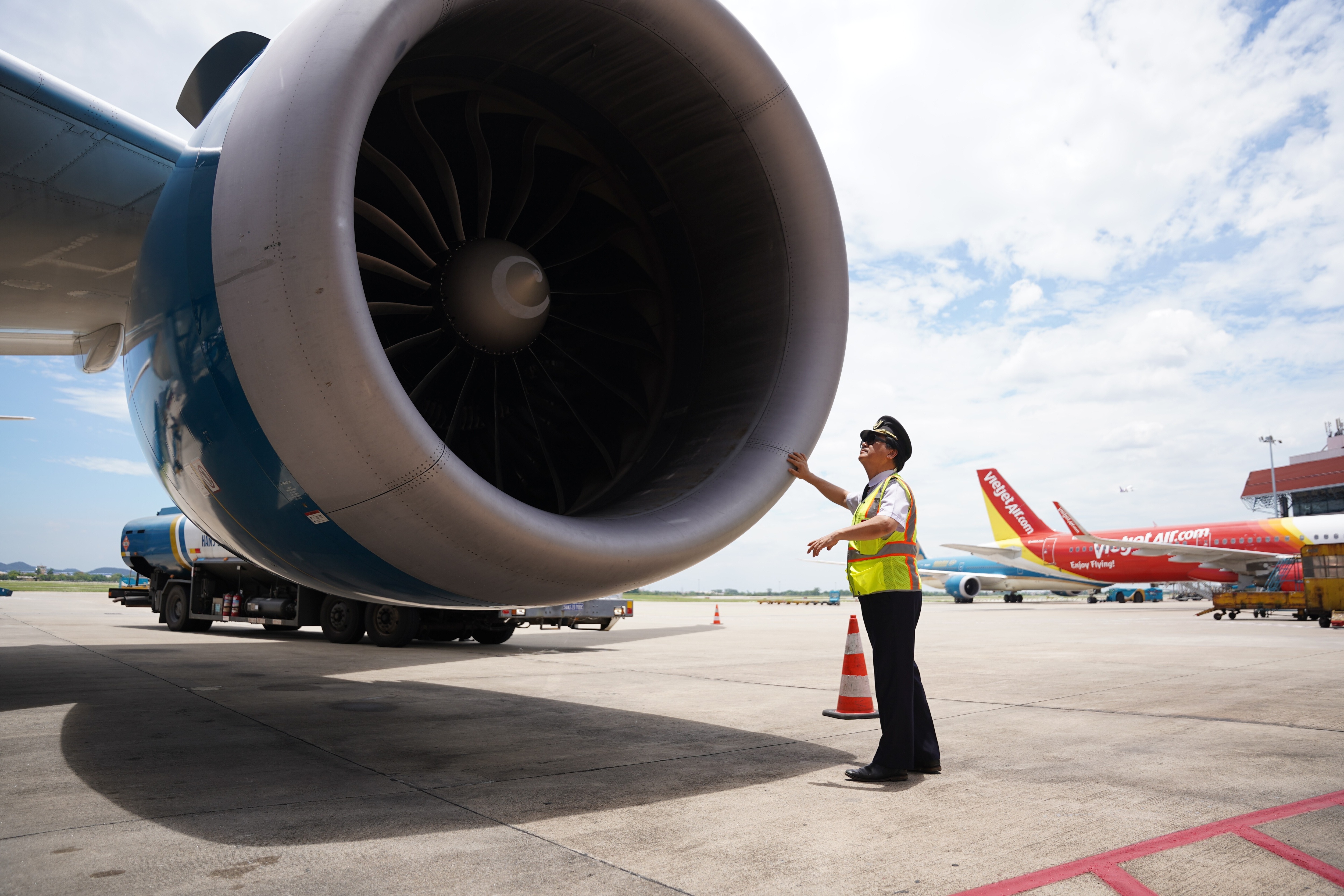 Chuyến bay đặc biệt của người cơ trưởng 45 năm tuổi nghề