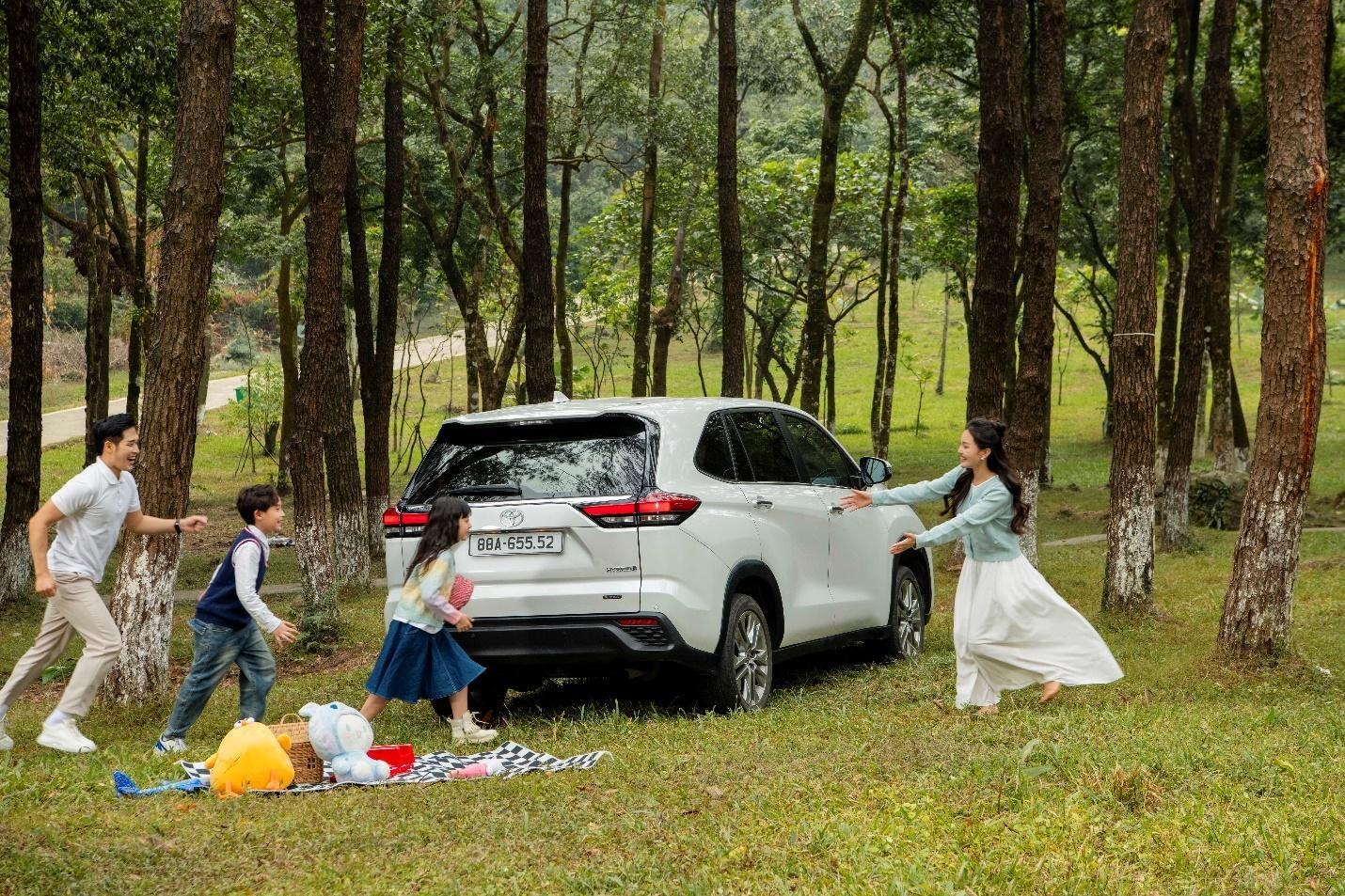 Gợi ý chiếc xe 8 chỗ nhiều ưu điểm cho gia đình mê xê dịch