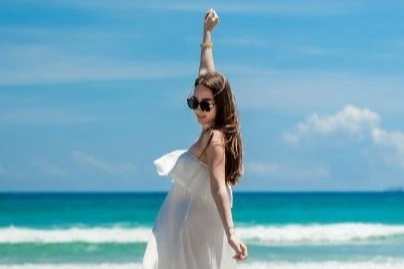 Gia đình người Nga đến Việt Nam ở resort, thuê máy bay riêng