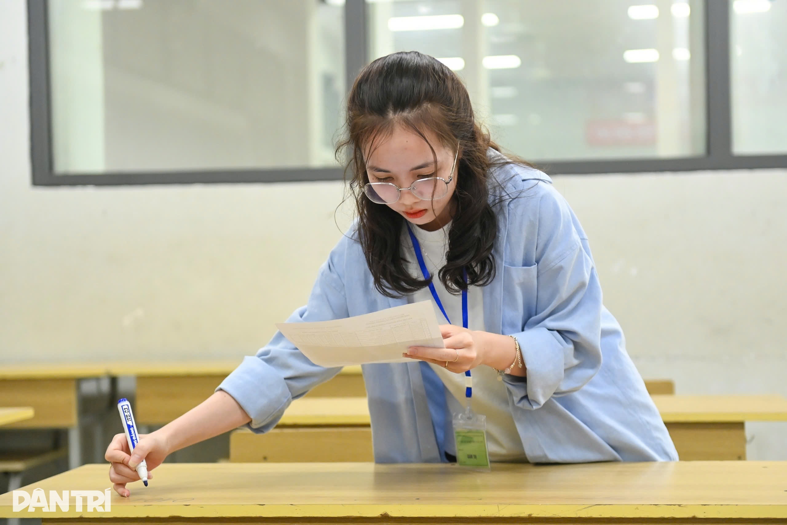 Thi tốt nghiệp THPT: Nhìn bài bị trừ 25% điểm, mang điện thoại bị đình chỉ