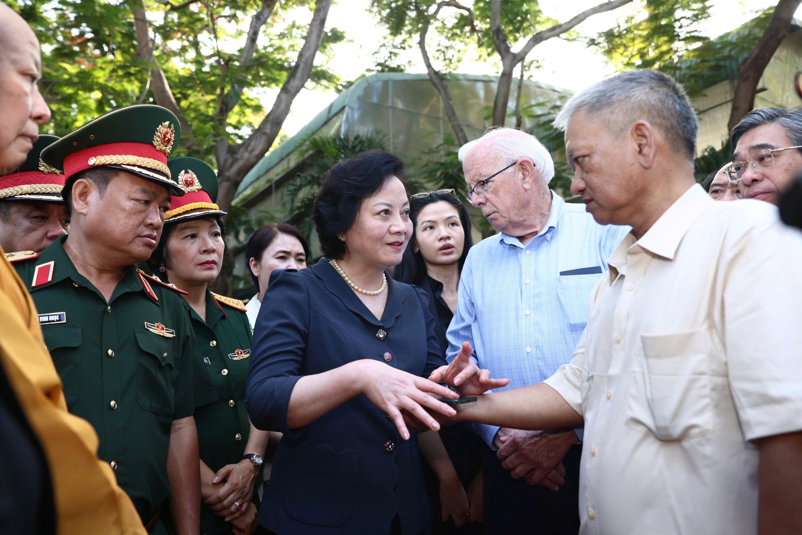 Phó Thủ tướng mong đón các liệt sĩ ở công viên Lê Thị Riêng 