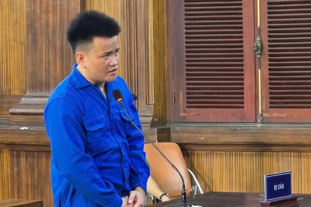 Mâu thuẫn đất đai, người đàn ông ở TPHCM mang xăng đốt nhà h