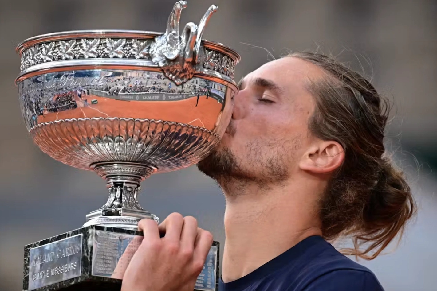 Zverev nói lời xúc động sau khi vô địch Roland Garros 2026