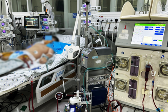Bé trai bỗng sốc tim nguy kịch sau khi sốt nhẹ vì một siêu vi thông thường
