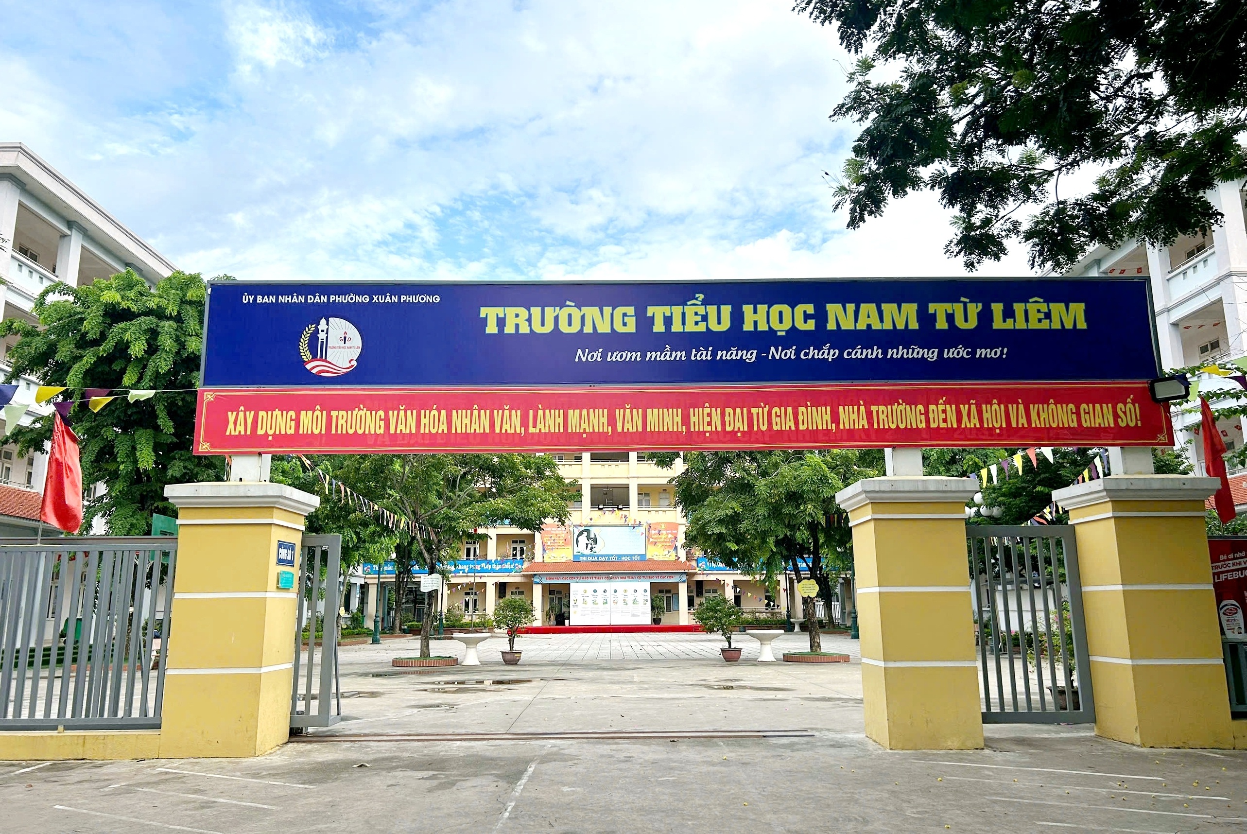 Phụ huynh lo tiền ăn bán trú dự tăng lên 48.000 đồng/ngày, trường nói gì?