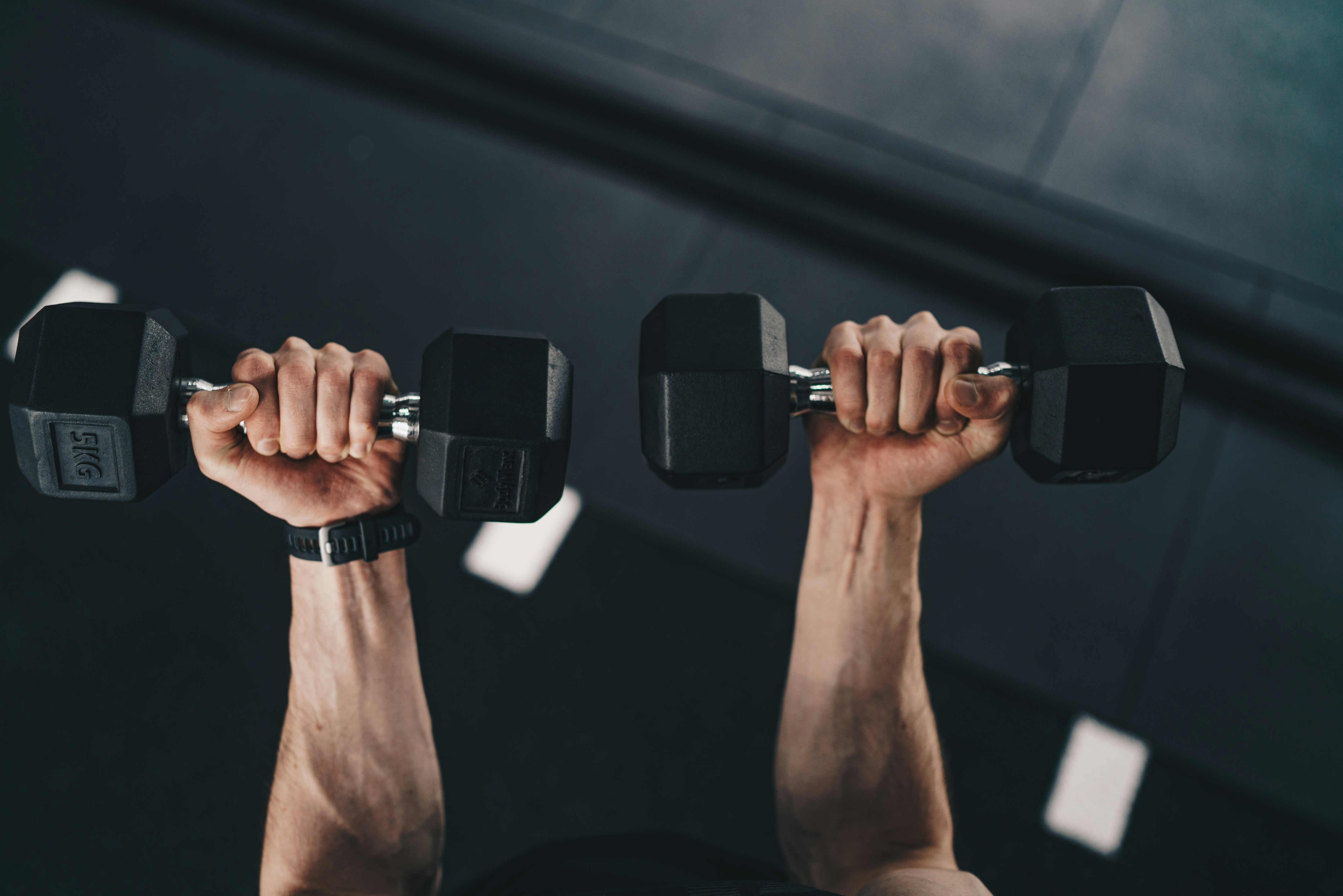 Tập gym quá sức, nam thanh niên bất ngờ nhập viện vì hội chứng nguy hiểm