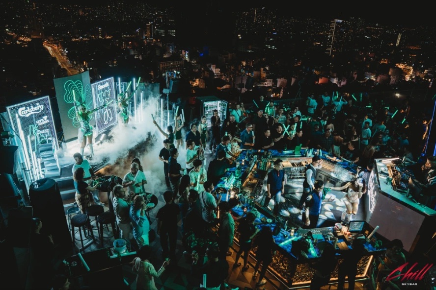 Carlsberg Smooth mang chất bia êm mượt đến điểm hẹn hội ngộ thành thị