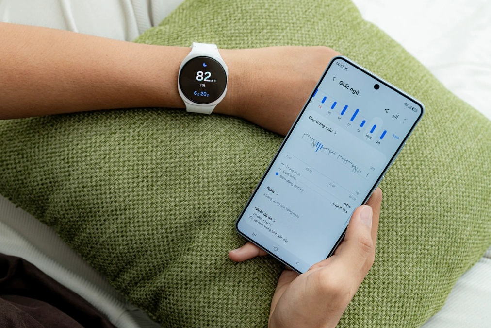 Khi Galaxy AI trở thành "huấn luyện viên sức khỏe" 24/7 của dân văn phòng