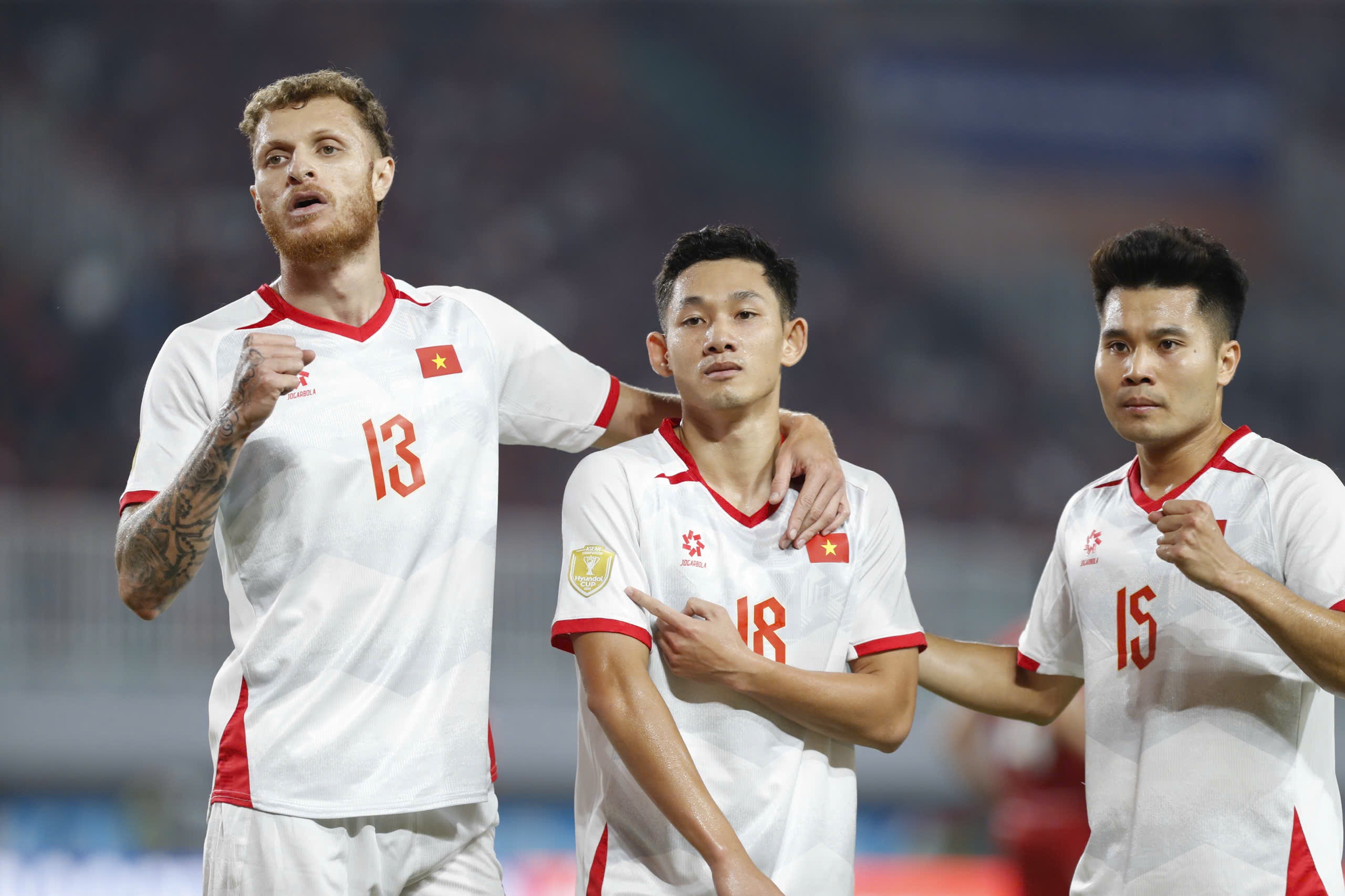 Hai Long có hành động gây sốt sau khi ghi bàn vào lưới Indonesia