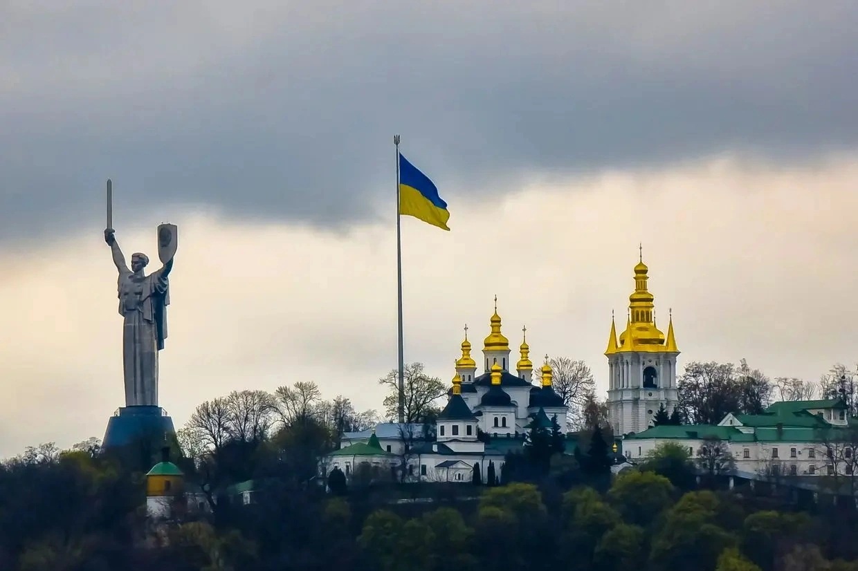Nga không kích tên lửa vào Ukraine, nổ lớn liên tiếp ở Kiev