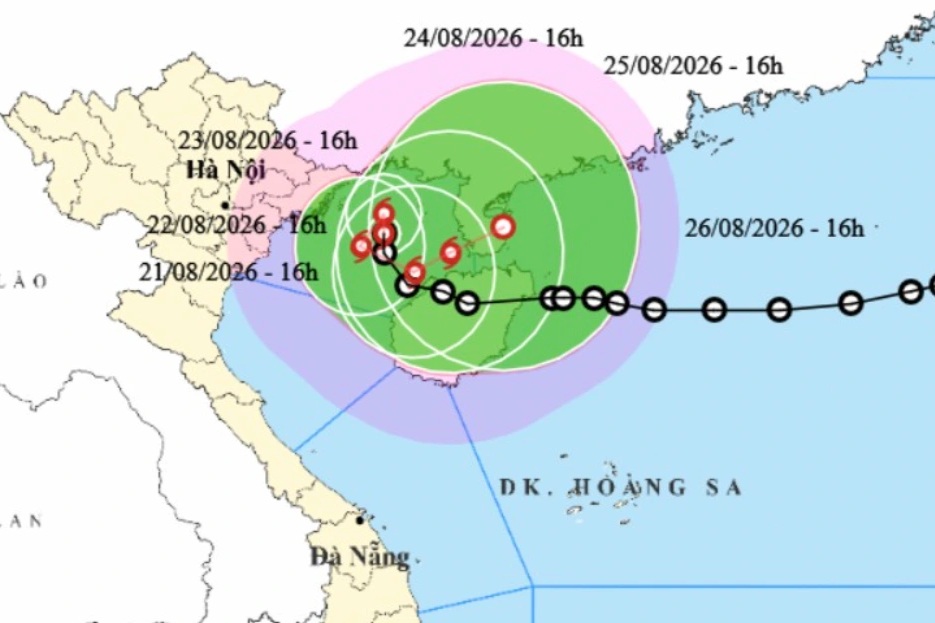 Bão số 4 hình thành, di chuyển chậm và diễn biến phức tạp