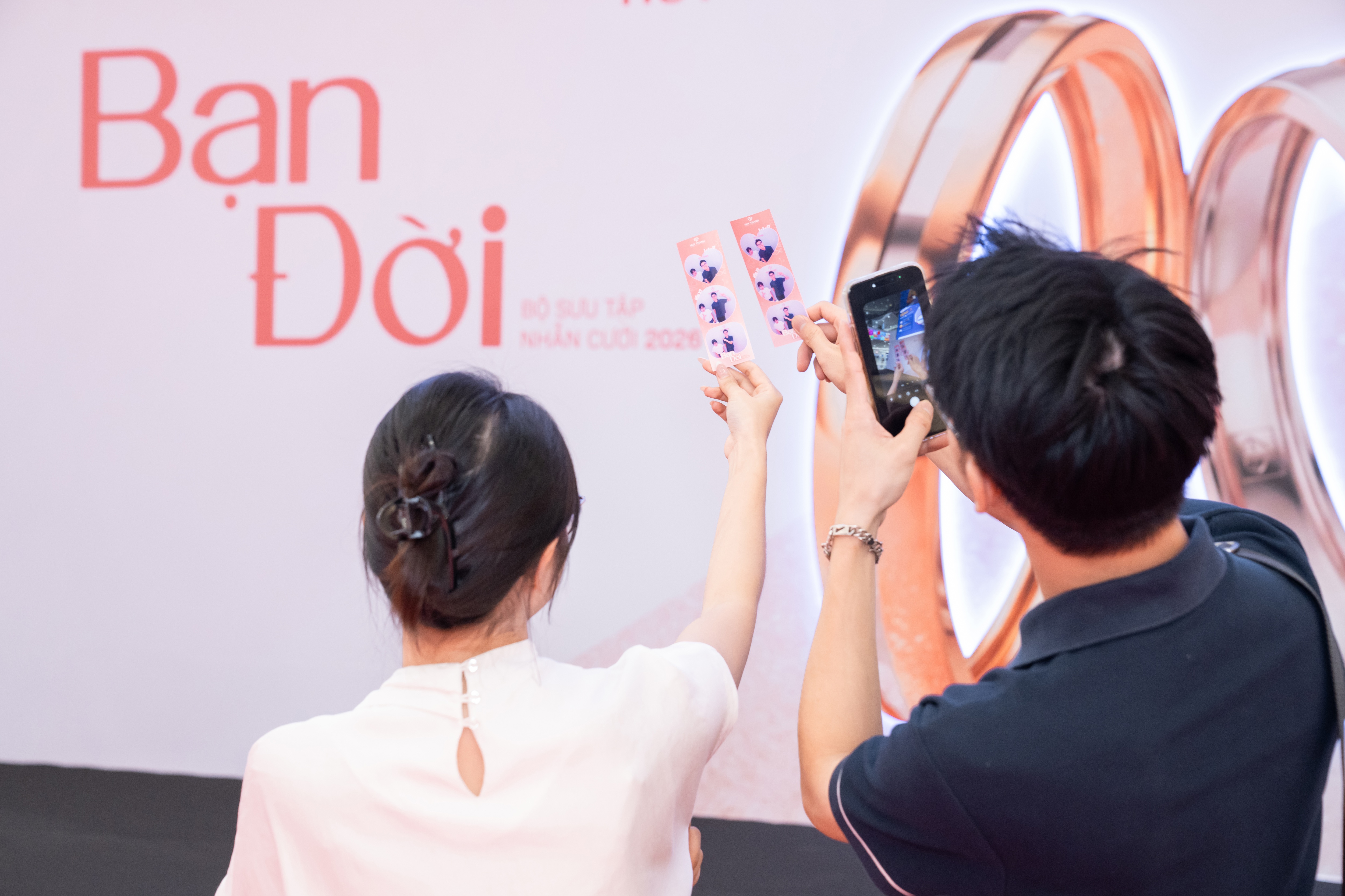 Bạn đời: Một cách nói mới về tình yêu trưởng thành
